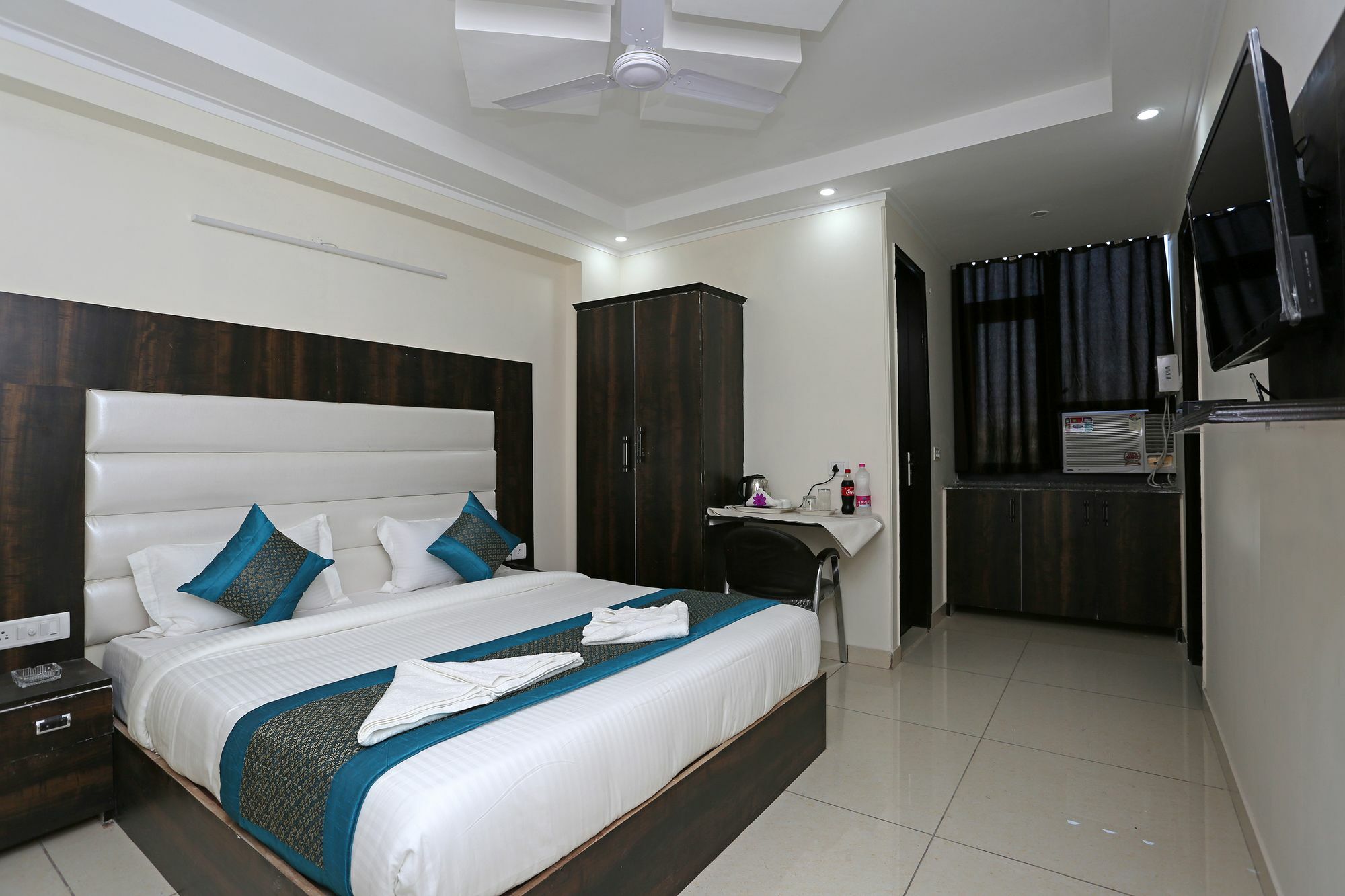 Hotel Aero Stay New Delhi Exterior foto